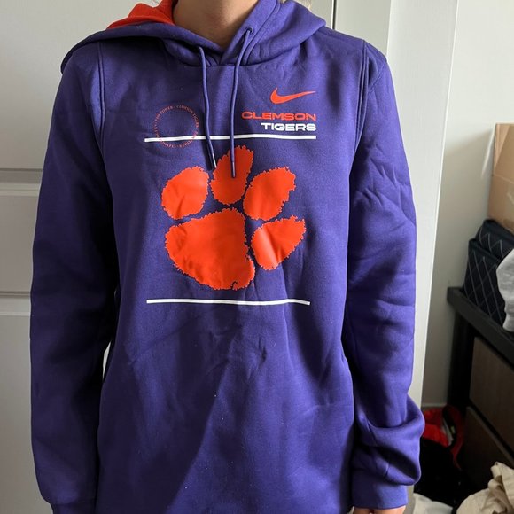 Nike Tops - Clemson Tigers Sweatshit